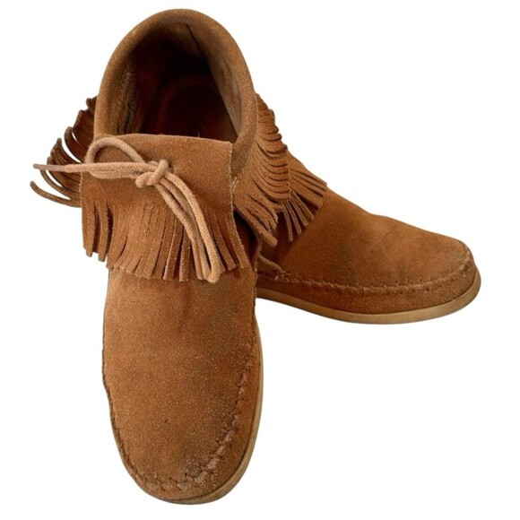 Minnetonka Moccasin Ankle Booties Boots Size 8 Lace-Up Fringe Boho Festival‎ - Picture 1 of 11